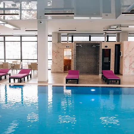 Kasimir & 3* バコヴェル